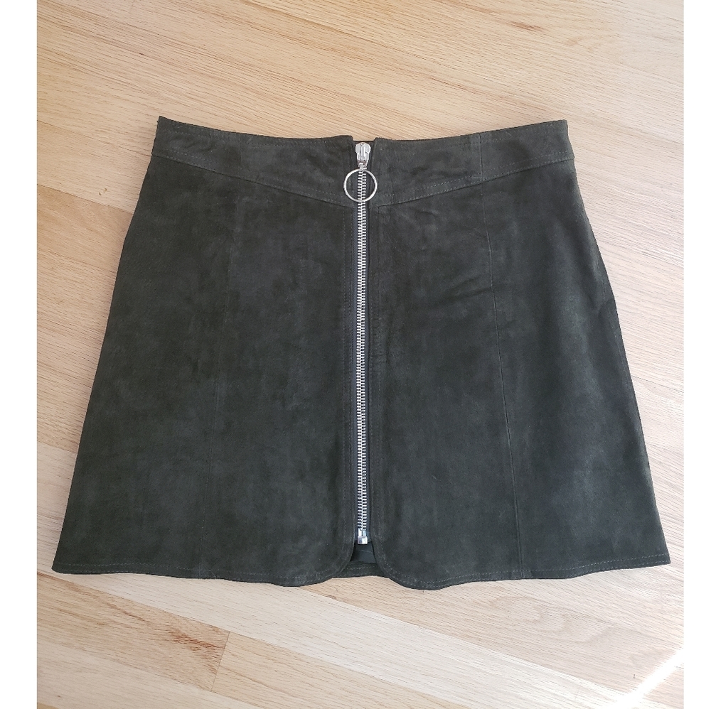 Zara Genuine Suade Zip Up Skirt size medium forrest green